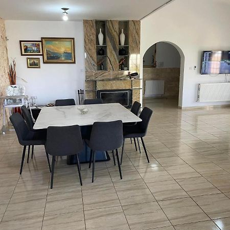 Villa Ocean Stones 1Km From Main Coral Bay Beach بييا المظهر الخارجي الصورة
